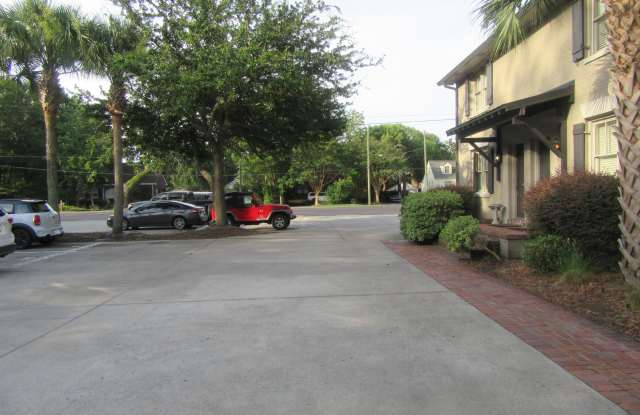 554 Savannah Highway unit: 10