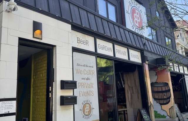 2546 North Southport Ave.