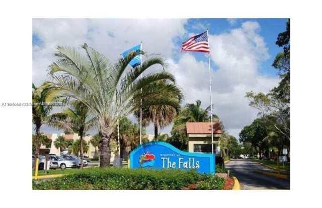 Photo of 13823 SW 90th Ave