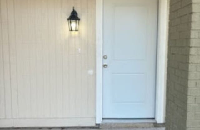 428 North Vaughan Avenue