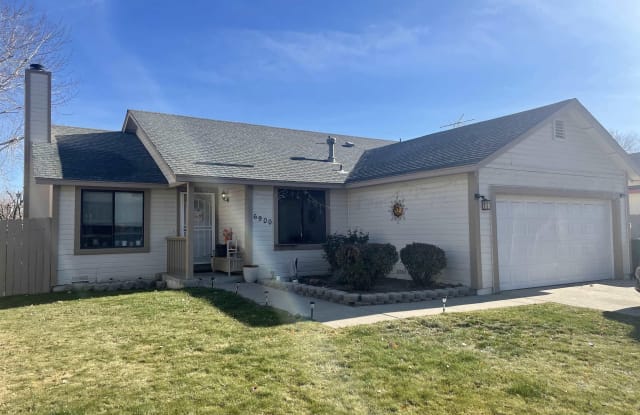 6900 Sunkist Dr - 6900 Sunkist Drive, Washoe County, NV 89436