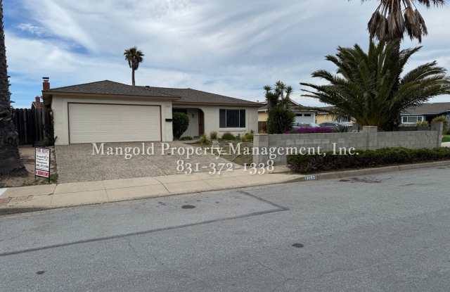 Remodeled 4BR Home with Bonus Room, Fireplace, Yard & 2-Car Garage