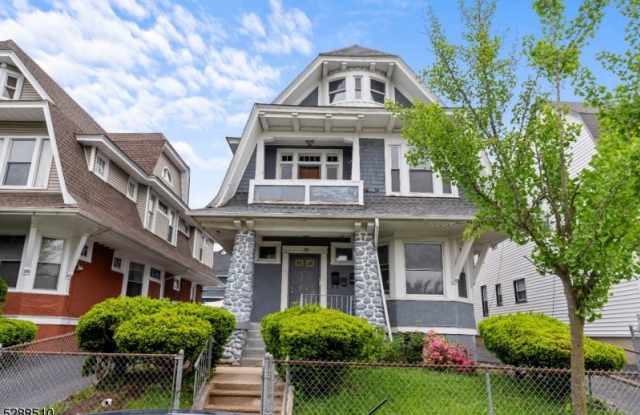 19 Newfield St