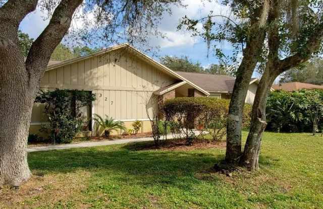 327 W HORNBEAM DRIVE