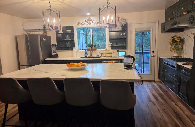 Updated Twain Harte Home