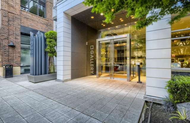 Photo of Gorgeous 2 Bed Unit @ The Gallery - Belltown Living at its Finest!