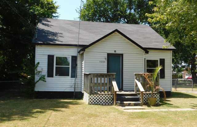 2 bedroom, 1 Bath house