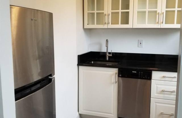 11 Greenridge Avenue