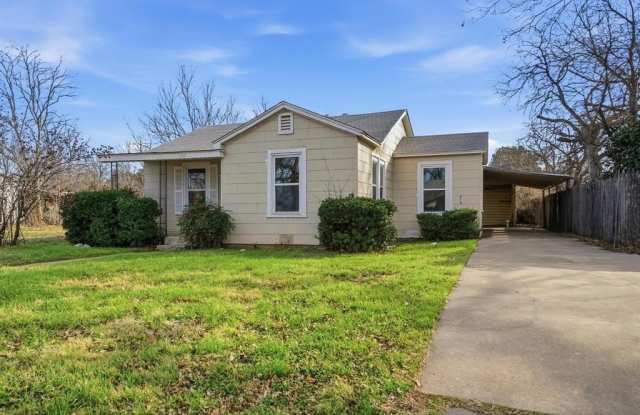 Photo of 2857 S 5TH Street