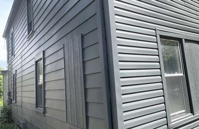 1365 Rutledge Street