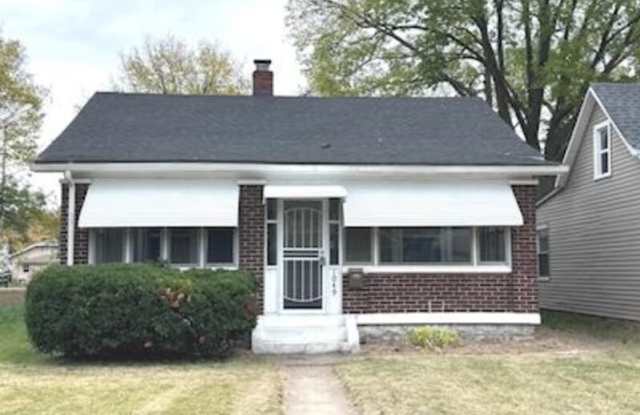 Photo of 1049 South Sheffield Avenue