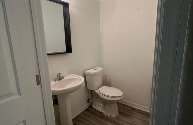 1323 Lyonshire Drive