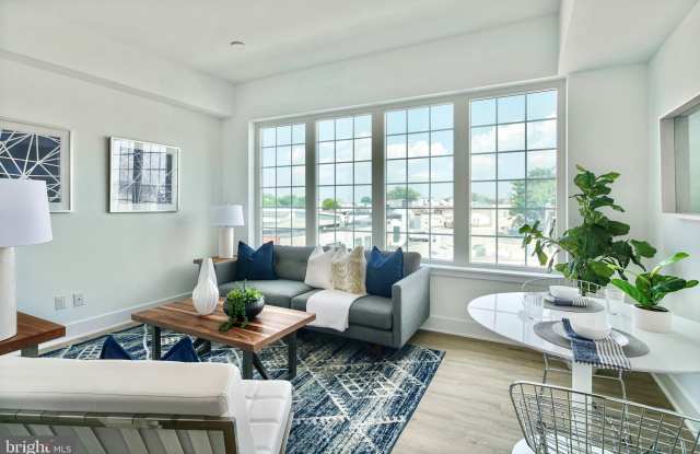 1324 FRANKFORD Avenue unit: 414