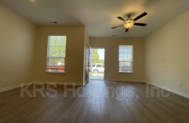 1611 Independence Blvd