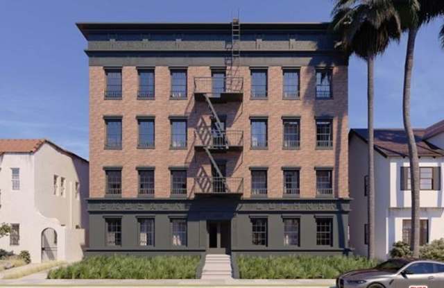 Photo of 636 N Cochran Ave