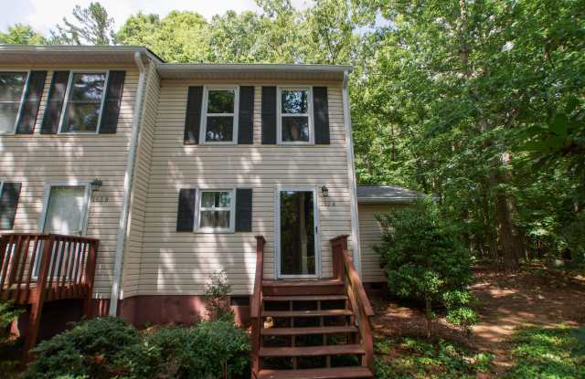 102 Weatherstone Drive