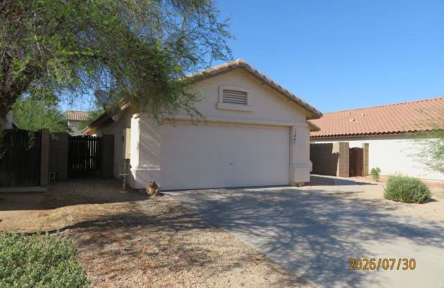 Great location Phoenix Home 3 Bed 2 Bath