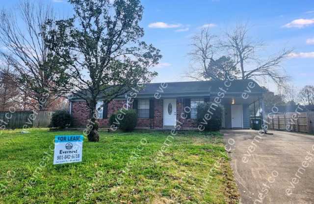 2505 Hillcrest Cir