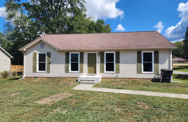 1140 Lucy Ln.