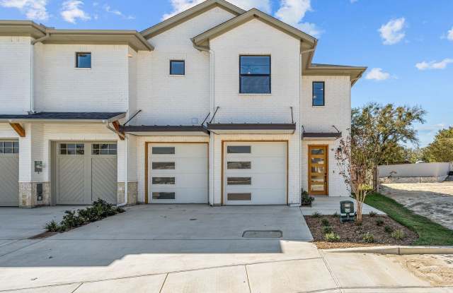 Photo of 177 Hulen Cir