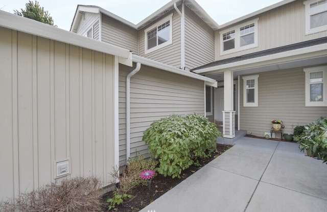 10921 SE 187th Ln - 10921 Southeast 187th Lane, Renton, WA 98055