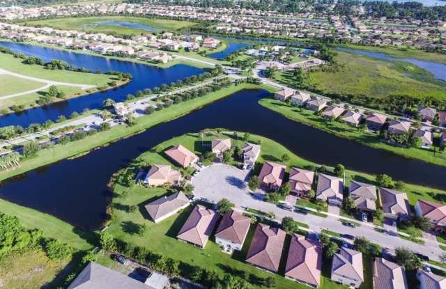 1988 SW Marblehead Way