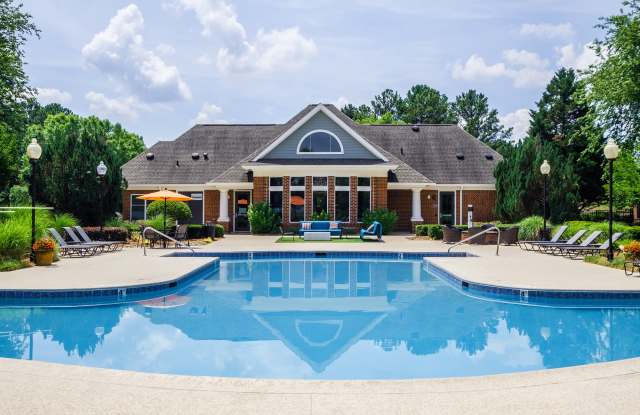 Bexley Square at Concord Mills