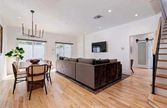 8611 Rosewood Avenue - 8611 Rosewood Avenue, West Hollywood, CA 90069