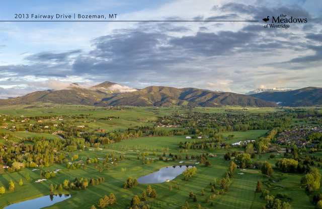 Spacious 2 Bedroom Condo plus Loft on a Beautiful Cul-de-Sac off of Kagy