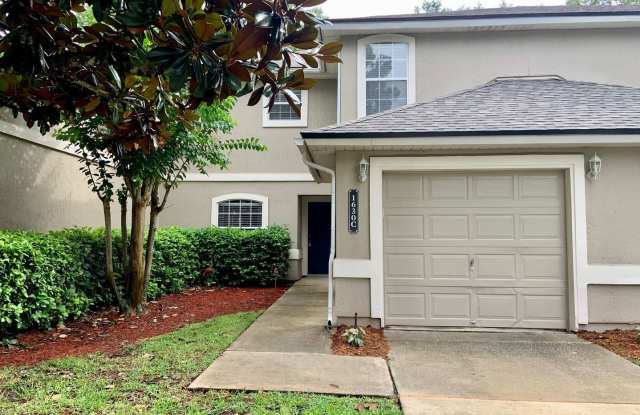 1630 Vineland Circle UNIT C