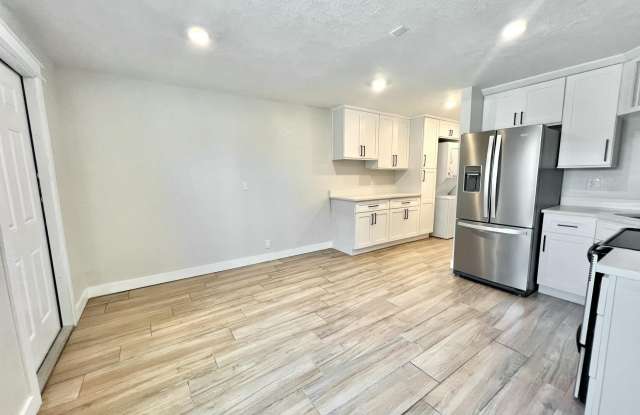 457 S Orlando Avenue