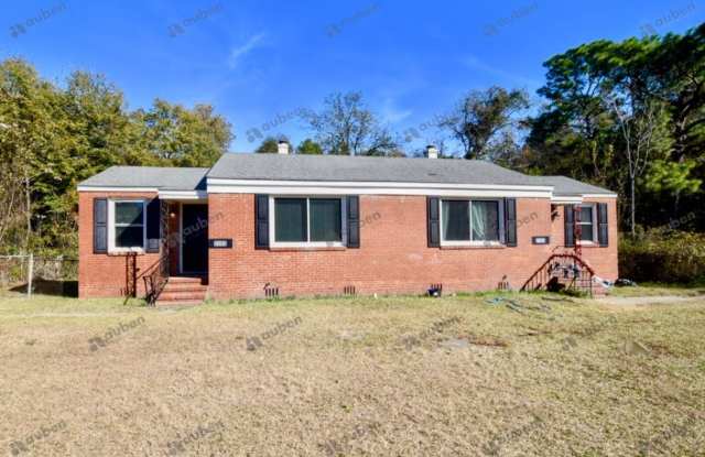 $875 -JUST REDUCED - Charming 2-Bedroom Home Off Deans Bridge Road – Move-In Ready!