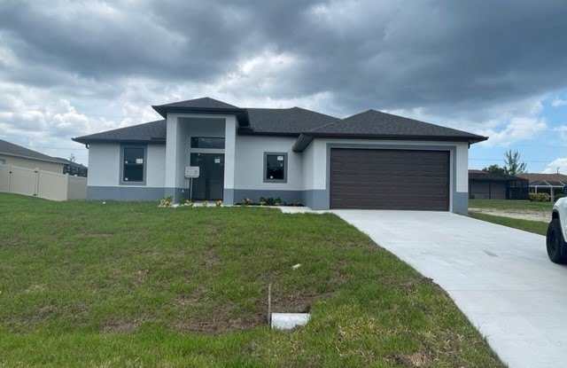 2045 NW 3rd Street