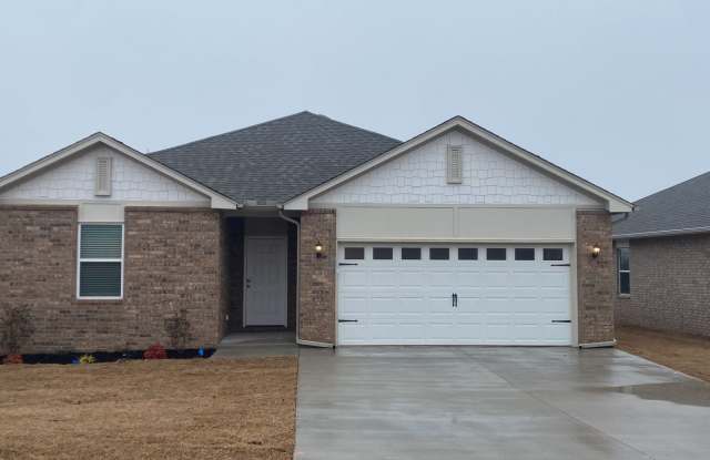 Photo of 3 Bedroom 2 Bathroom 2 Car Garage Home in Oakdale School District