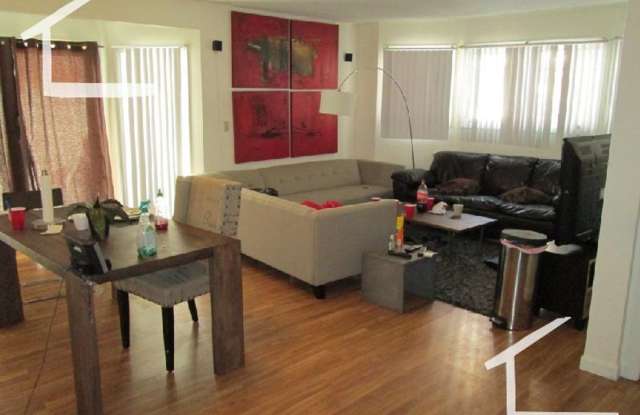 HOT BRIGHTON LISTING!!!!