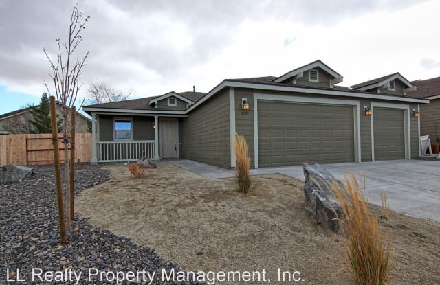 1035 Emerald Way - 1035 Emerald Way, Fernley, NV 89408