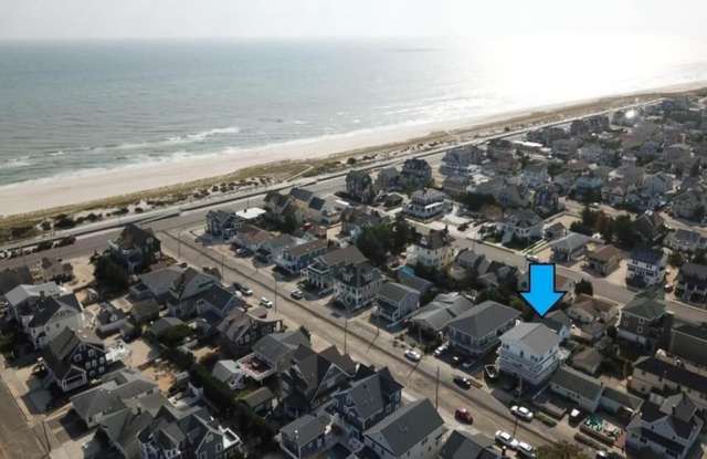 39 6th Avenue