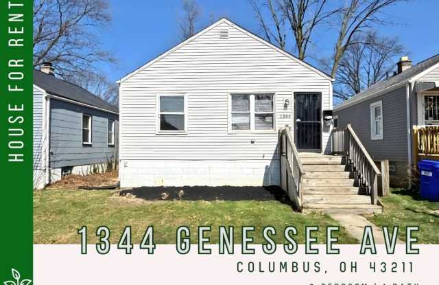 Move-In Ready 2BR Home w/Full Fenced In Yard + Bonus Room Basement!