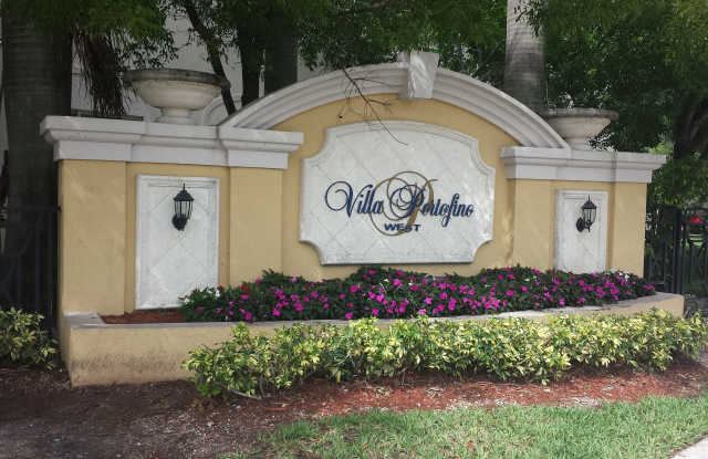 Photo of 521 Ne 21st Terrace