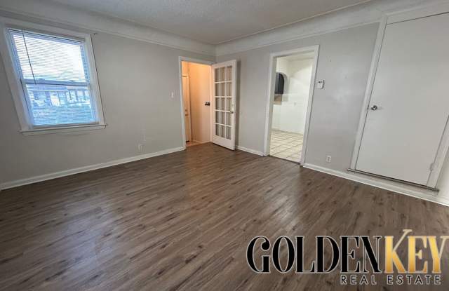 9575 Longacre St, Detroit, MI 48227