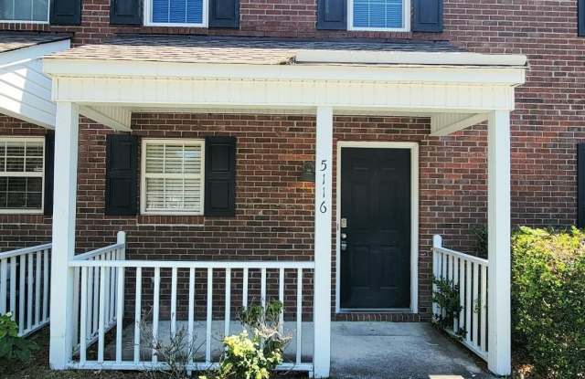 5116 Lamppost Circle