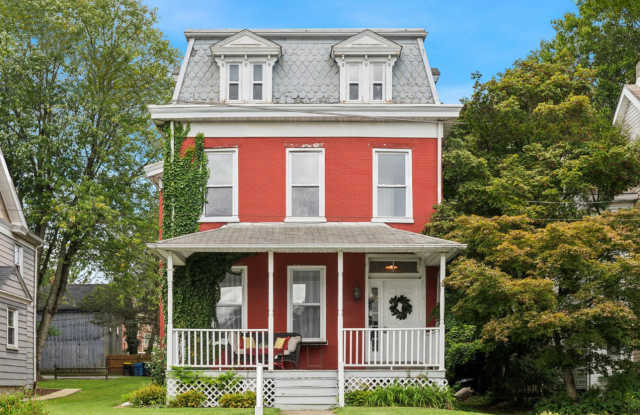 Photo of 1BD/1BA apartment in Kennett Square Borough!