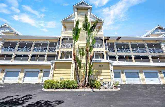 4450 Chickee Hut Ct unit: 102