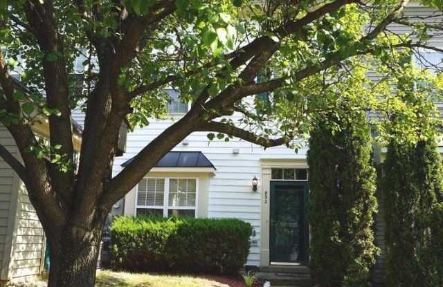 832 ESTUARY Drive