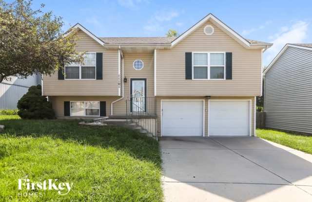 11101 North McKinley Avenue - 11101 North Mckinley Avenue, Kansas City, MO 64157