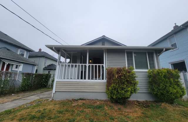 1723 S 8th