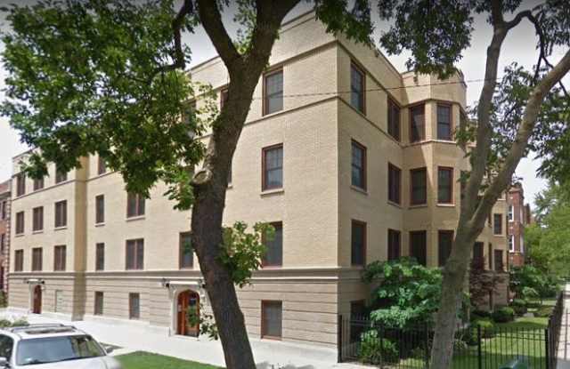 2706 West Ainslie St.