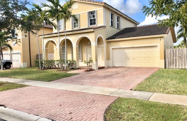 3965 NE 15th St - 3965 Northeast 15th Street, Homestead, FL 33033