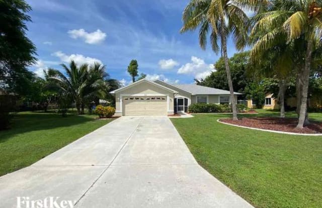 116 Southeast 21st Place - 116 Southeast 21st Place, Cape Coral, FL 33990