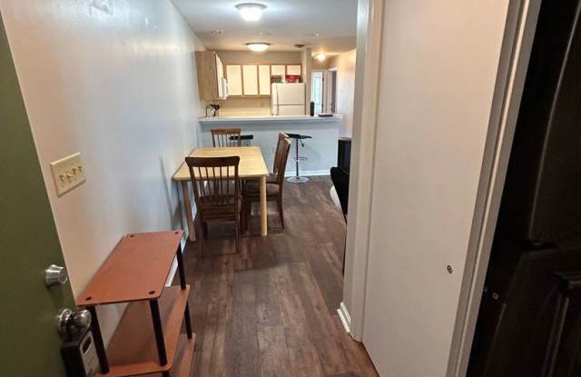 Campus View Condominiums 515#302